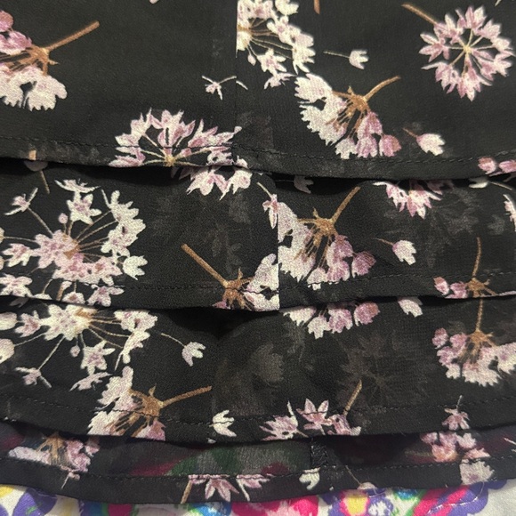 White House Black Market Layered A-Line Side Zip Skirt 10 Length: 22” - Picture 5 of 8